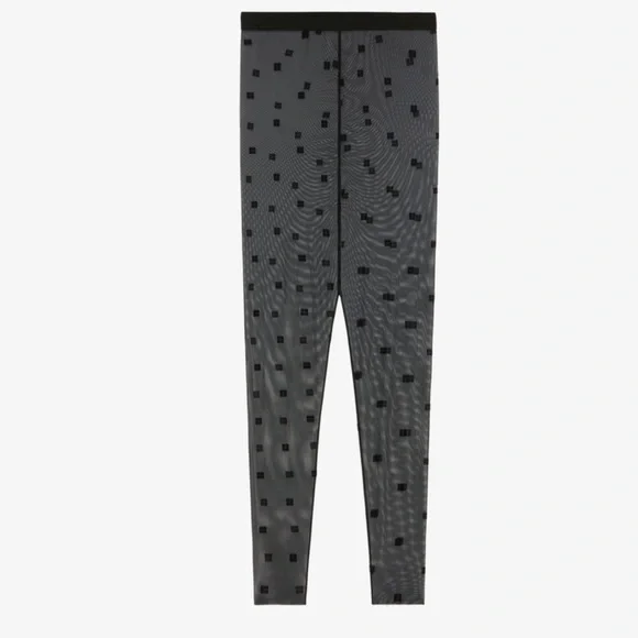 Givenchy
Transparent 4G leggings
Leggings ONLY
size small
Worn once - Picture 2 of 4